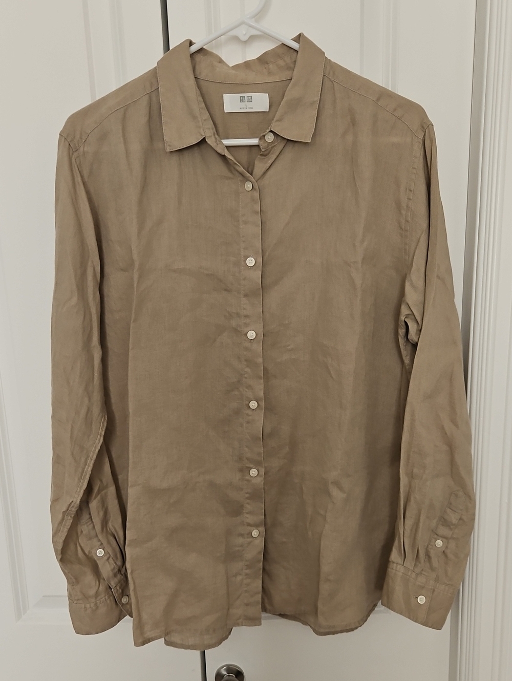 Uniqlo 100% Linen Tan Button Up Dress Shirt
